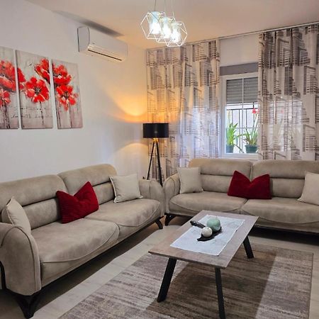 Grace'S Centre Apartment Shkodër Eksteriør bilde