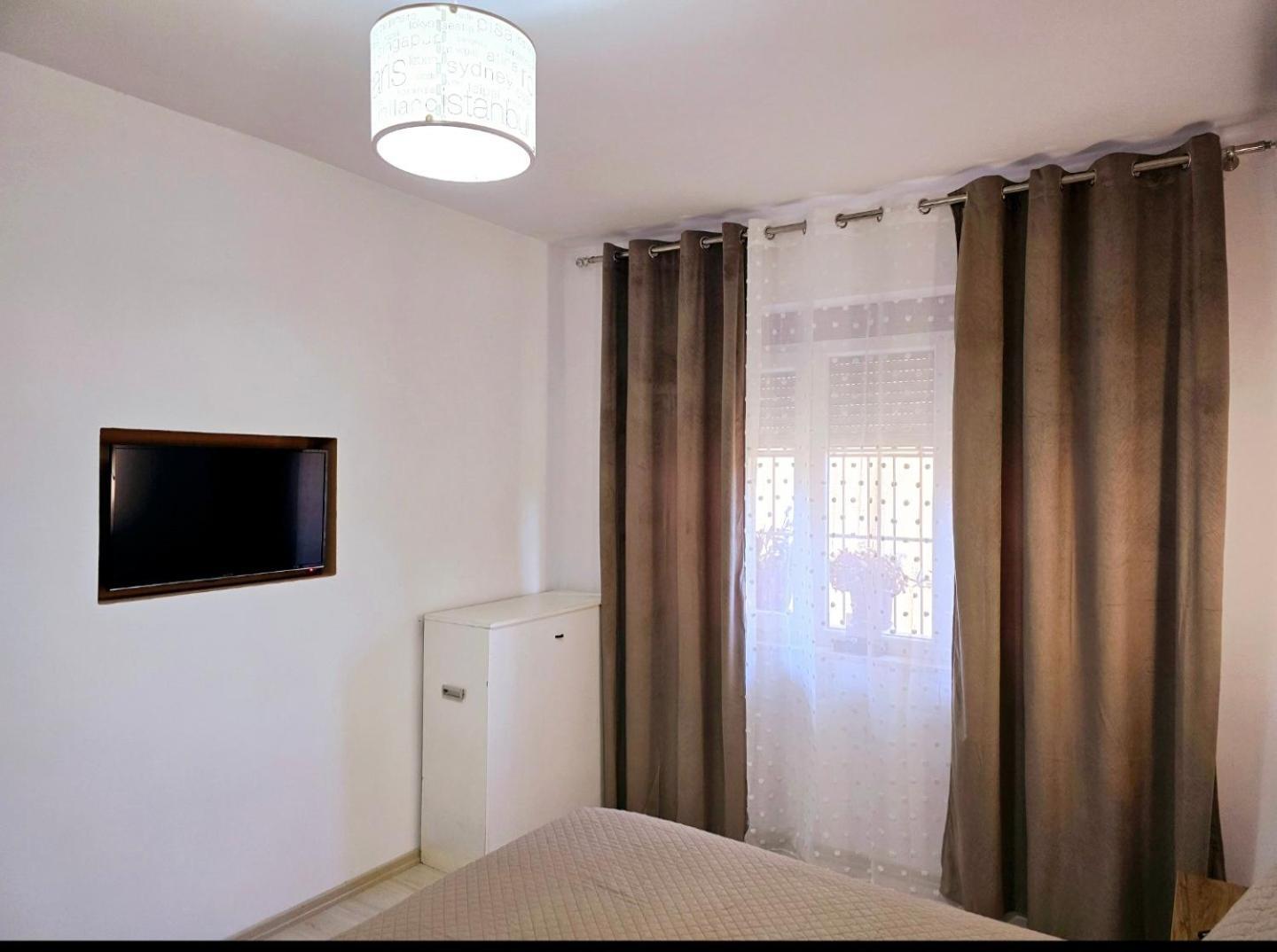 Grace'S Centre Apartment Shkodër Rom bilde