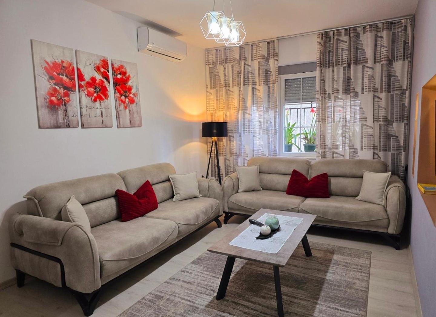 Grace'S Centre Apartment Shkodër Eksteriør bilde